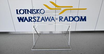 Lotnisko Warszawa-Radom ruszyło w poniedziałek o godz. 17